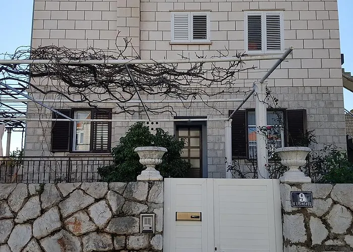 Апартаменты Dubrovnik Apartman Дубровник